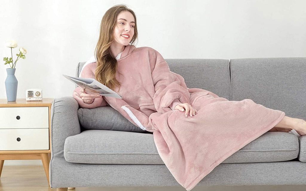 Top 10 Best Wearable Blankets in 2021 Reviews - Guide Me